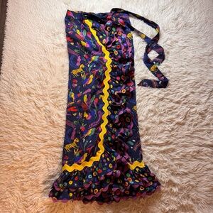 Celia B Wrap Skirt Size XS
MAKE ME AN OFFER!